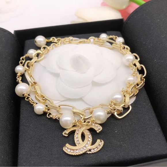 Chanel Gold and Pearl Women's Bracelet - Picture 1 of 7